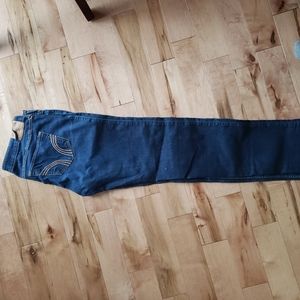 Hollister skinny jeans size 7